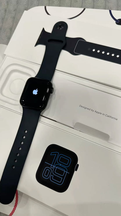Smart Watch 11 with logo (Master Copy)